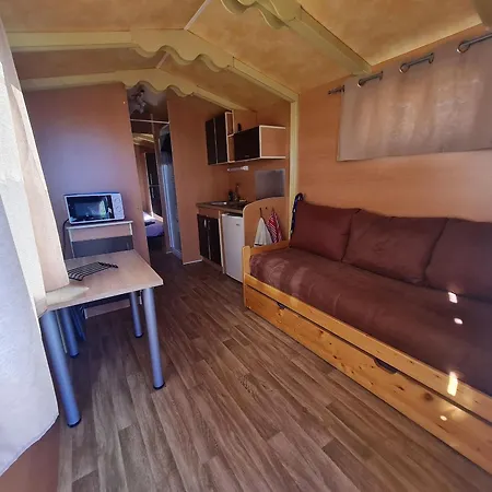 בית נופש Roulotte Boheme Confortable A La Ferme Pedagogique Pres De Nancy - Fr-1-584-365 Burthecourt-aux-Chenes